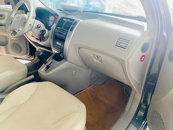 Hyundai Tuscon 2.0 CRDi Elegance 4WD Automatik - 13