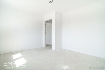Na predaj priestranný bungalov-novostavba-holodom, Vajkovce - 13