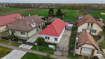 Na predaj ihneď obývateľný rodinný dom v obci  Rastislavice  - 13
