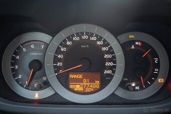 Toyota RAV4 2.2 D-4D 135 Sol - 13