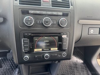 Volkswagen touran - 13