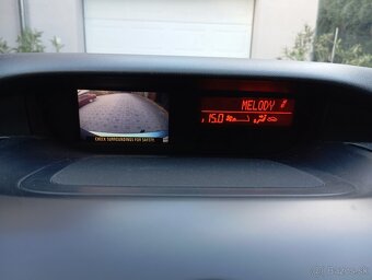 Mazda CX-7 2.2D rv.2011 kúpená v SR - 13
