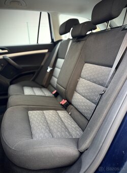 ŠKODA OCTAVIA COMBI 1.6 MPi - 13