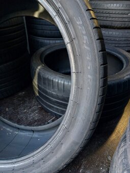Pirelli Pzero 285/40R23 + 325/35R23 - 13