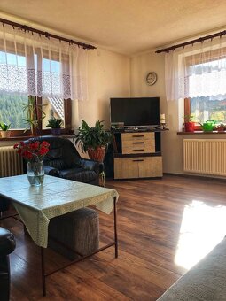 Dom v prírode s veľkým pozemkom 5590m²  – vhodný na rekreáci - 13