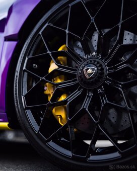 Lamborghini Huracán STO | MR Collection 1/18 - 13