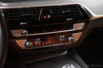 BMW M5 4.4 V8 xDrive Steptronic - 13