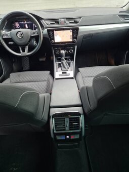 Škoda Superb Combi 2.0 TDI SCR Style DSG - 13