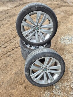 Predám elektróny 5x112r18 originál VW GROUP - 13