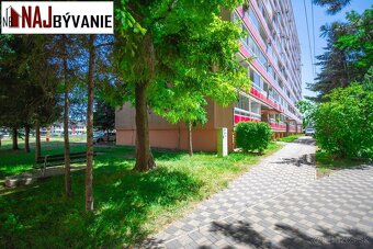 Pôvodný stav - Veľký 2i 68m2 + loggia na sídlisku Roveň - 13
