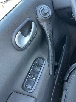 Renault Megane 1.6 - 13