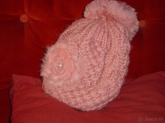 Dámska zimná bunda s kapucňou béžová - 13