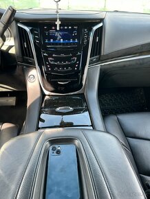 Cadillac Escalade Platinum - 13