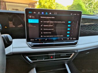 Predám Volkswagen Tiguan Elegance 1,5 TSiv v záruke - 13