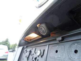 Toyota C-HR 1.8 Hybrid Executive, Full LED, JBL,koža,kamera - 13