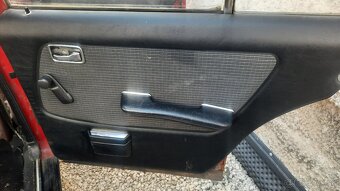 Mercedes w123 , piano - 13