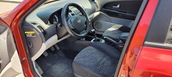 Kia Ceed 1.6 92kw 2009, červená metalíza - 13