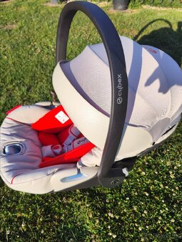 Cybex Cloud z i-size Ferarri - 13