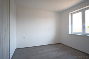 Skolaudovaný 4 izbový rodinný dom (107,45 m2) v štandarde - 13