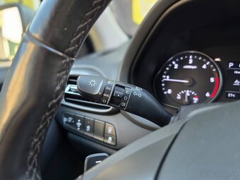 Hyundai i30 CW 1.6 CRDi Family DTC - 13