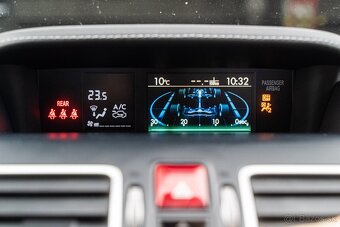 Subaru Forester 2.0i XT CVT Sport - 13