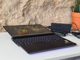 LENOVO Legion 7 Pro-RTX 4090-i9 14900HX-ZÁRUKA skoro 3 roky - 13