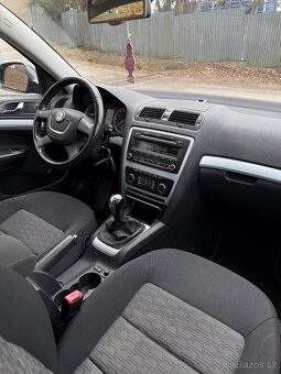 Škoda Octavia 2 Combi Facelift 1.6 TDI 77kw ťažné ELEGANCE - 13