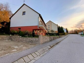 NA PREDAJ VIACGENERAČNÝ RODINNÝ DOM, POZEMOK 584M2, MYJAVA - 13