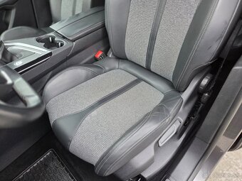Peugeot 5008 1.2 PureTech 130 S&S Allure - 13