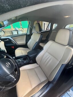 Toyota RAV4, 2.5 Hybrid, executive, 4x4 -  spoľahlivé SUV - 13