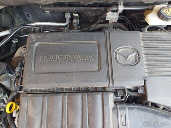 Mazda 3---1.6i-benzin--77Kw-105Ps-najazdené.-157300km - 13