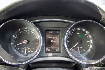 Škoda Superb Combi 3.6 FSI V6 4x4 L&K DSG - 13