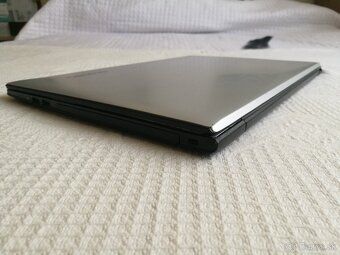 Lenovo 310. 15,6"FHD. 8 GB DDR4. SSD 128 GB. Nová baterka. - 13