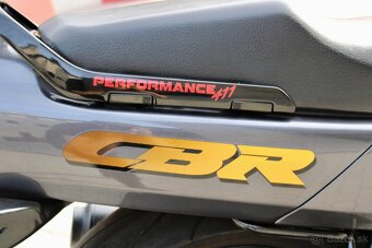 HONDA CBR 1000F - 13