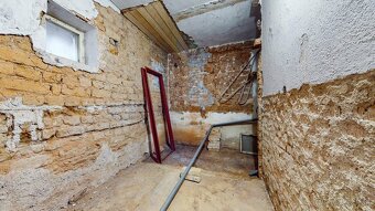 Cinobaňa - starší RD s pozemkom 4539m2 - 13