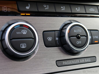 Volkswagen Passat Variant 2.0 TDI 4motion 2013 XENON PANORAM - 13