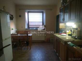 Rodinný dom na 73 á pozemku - Levice - Málaš - 13