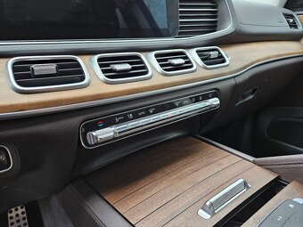 Mercedes-Benz GLS 580 4-Matic AMG 4.0L V8 - 13