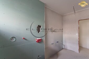 NA PREDAJ moderný 2-izbový byt so záhradou v Kostolišti - 13