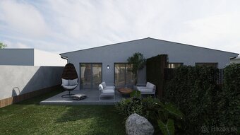 NA PREDAJ rodinný dom v Mladom Háji - 13