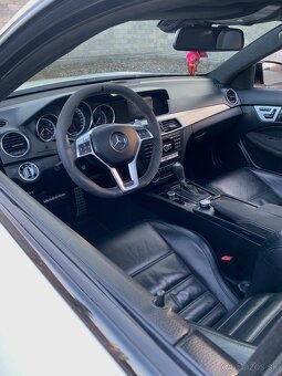 MERCEDES BENZ C63 AMG 2011 6.2 V8 400KW COUPE/PANO/KEYLESS - 13
