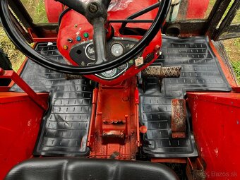 Gumová rohož Zetor 5511, 5611, 5711, 5745, 6711, 6745 ,6911. - 13