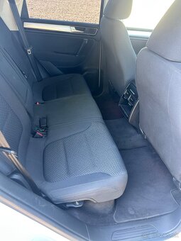 Volkswagen Touareg 3.0tdi 193Kw  rok 2015 - 13