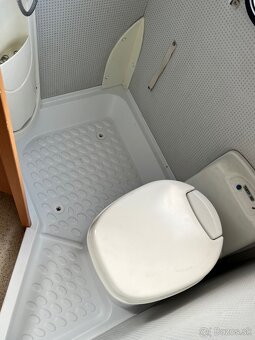 Predám udržiavane obytné auto Knaus Sport Traveller 500 D - 13