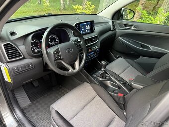 HYUNDAI TUCSON 1.6 T-GDI SMART 4x4 130kW/ SK AUTO/ 1.MAJITEĽ - 13