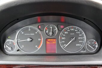 Peugeot 407 2.0 HDi Premium FAP - 13