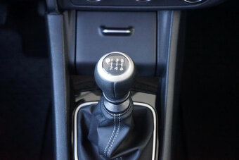 43-TOYOTA Corolla, 2019, benzín, 1.6 Valvematic, 97 kW - 13