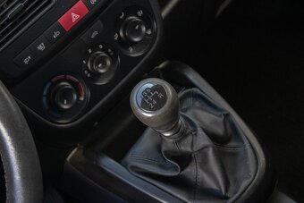 Fiat Doblo 1.4i - 13