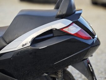Peugeot Satelis 125 cm3 - 13