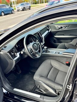 Volvo V60 2020 4x4 2.0 diesel, D4, automat - 13